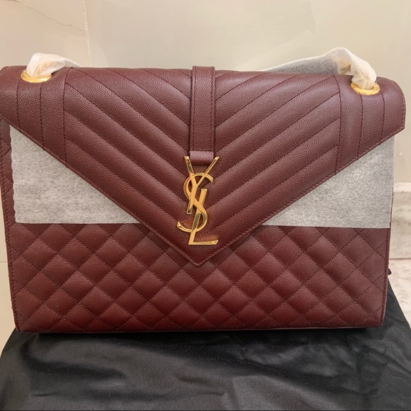 Saint Laurent - Picture 1 of 2